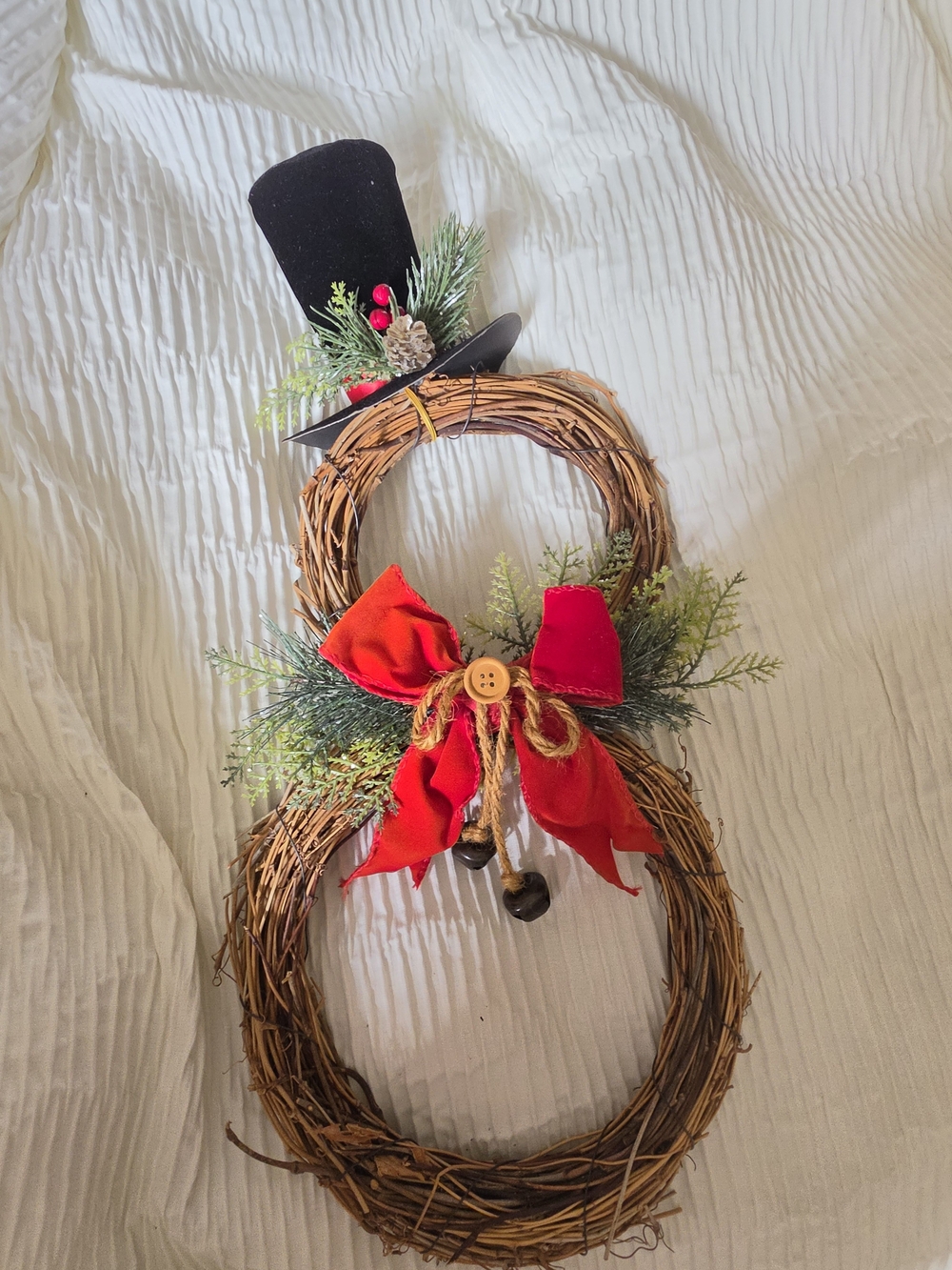 Snowman Wreath with Red Bow Good Condition